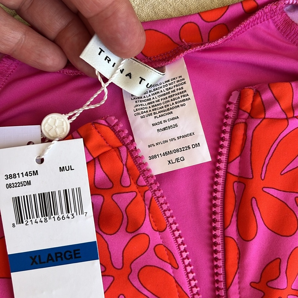TRINA TURK Trellis Paddle long sleeve one piece swimsuit pink - Picture 7 of 16